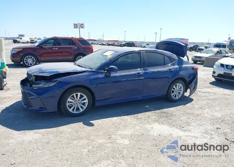 2025 Toyota Camry Le z USA, uszkodzony, nr VIN 4T1DAACK9SU022796